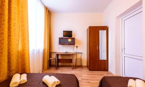 Hostal Planeta Guest House