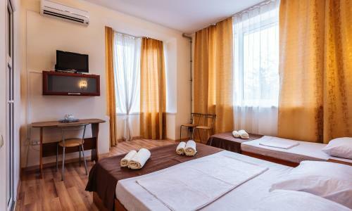 Hostal Planeta Guest House
