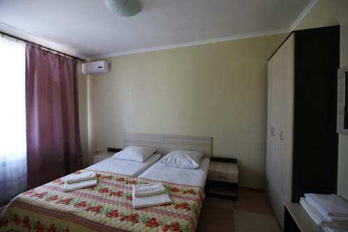 Hostal Baunti Guest House