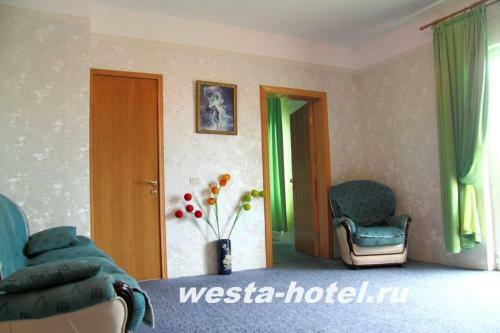 Hostal Guest House Westa