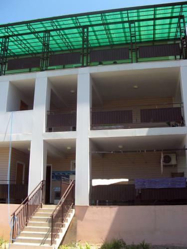 Hostal Svirskiy Pliazh Guest House