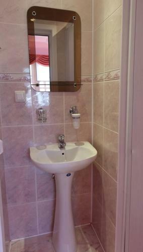 Hotel Zolotoy Lev