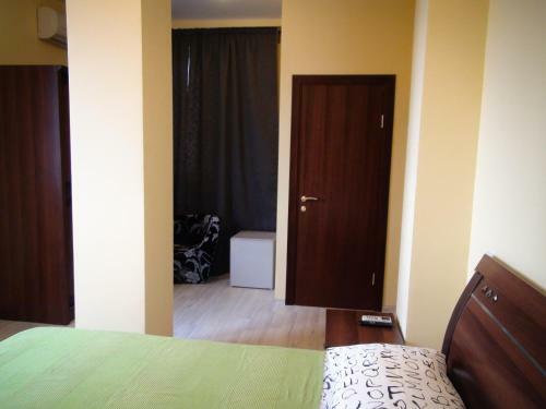 Laza Hall Hotel