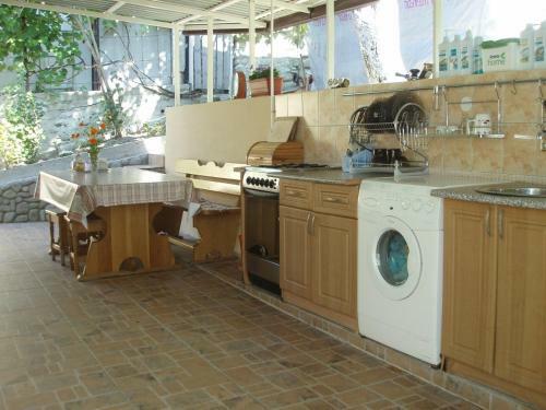 Hostal Guest House Solnechny Pik