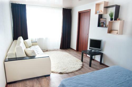 Gosti Magnitki Apartment Suvorova 106