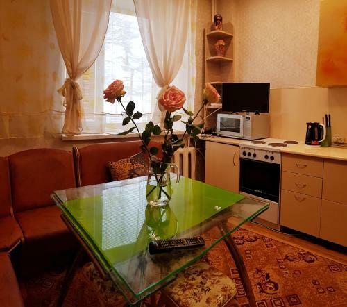 Apartment On Ulitsa Skuridina 6