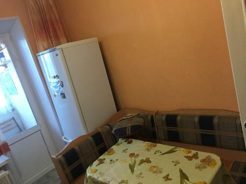 Apartment On Zvereva 44