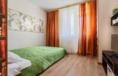 Apartment On Strelkovaya 6