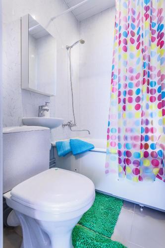 Apartment On Strelkovaya 6