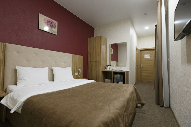 Sky Lux Hotel