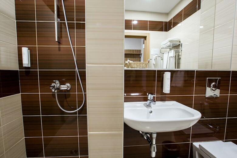 Sky Lux Hotel