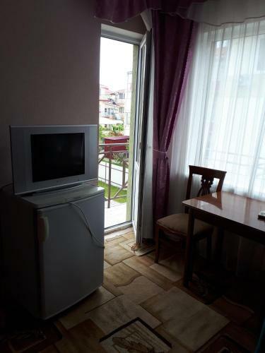 Hostal Guesthouse Lotos