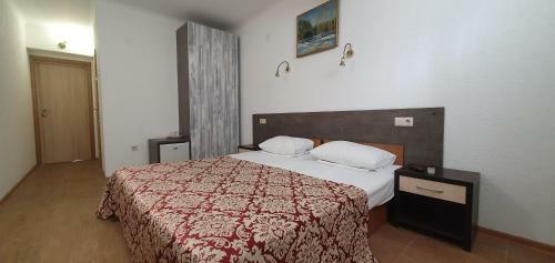 Hotel Avalon