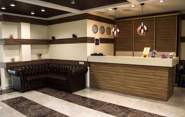 Hotel Marton Osharskaya