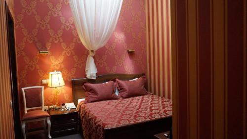 Dynastya Hotel