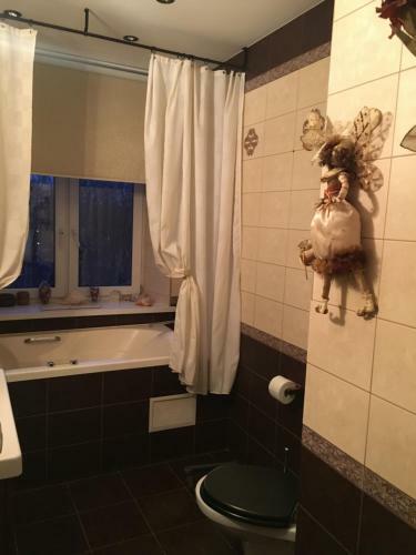 Apartment On Novoluchanskaya St.3