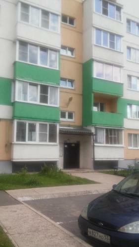 Apartment On Batetskaya 21