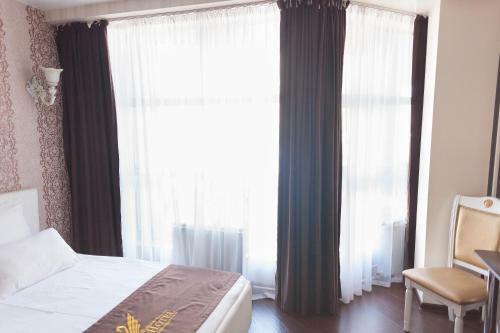 Royal Hotel