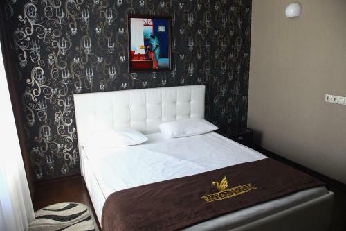 Royal Hotel