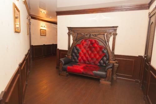 Royal Hotel