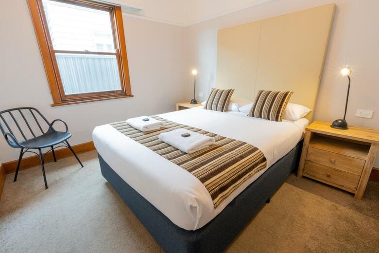 Hotel Sovereign Park Motor Inn