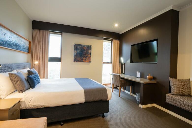 Hotel Sovereign Park Motor Inn