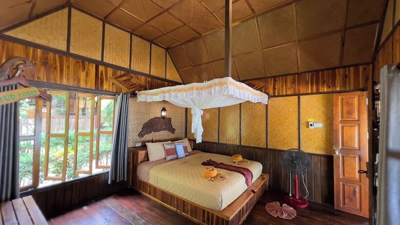 Hotel Phi Phi Relax Beach Resort