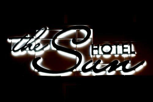 Hotel The Sun
