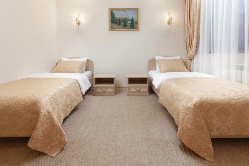 Versailles Hotel