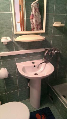 Hostal Vek Guest House