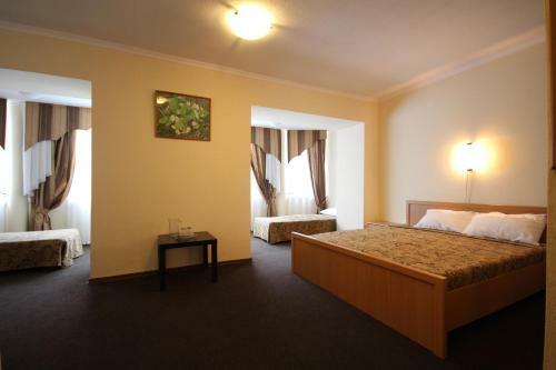 Hostal Solnechniy Guest House