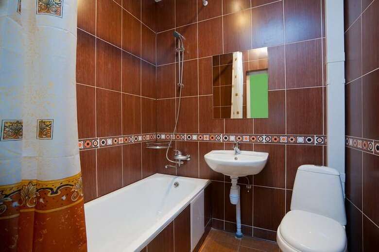 Hostal Kavkaz Hotel