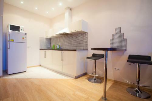 Apartment In The Center On Maslennikova 72