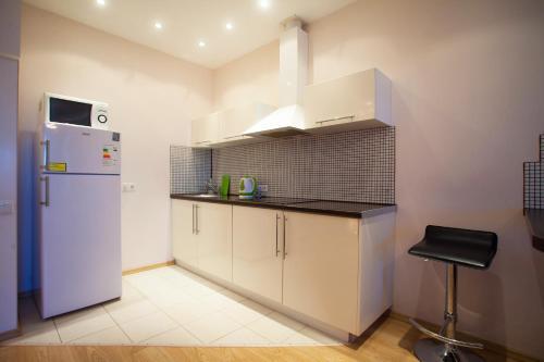 Apartment In The Center On Maslennikova 72