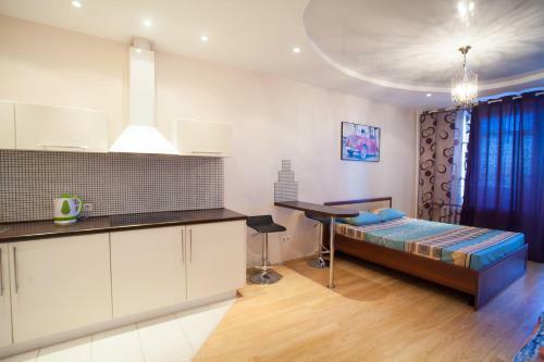 Apartment In The Center On Maslennikova 72