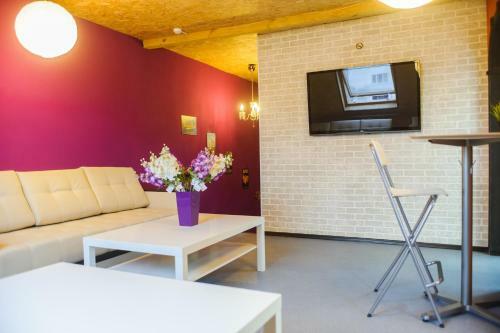 Hostel City 57