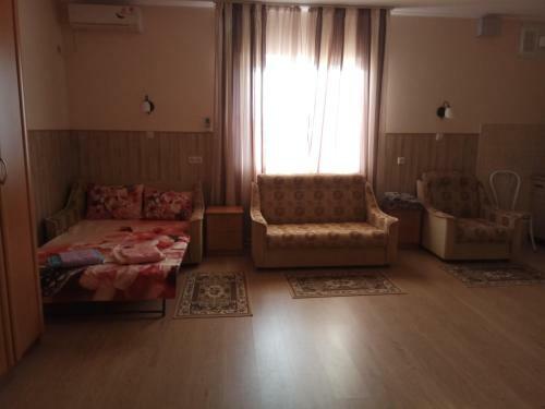 Hostal Guest House On Bondarievoi