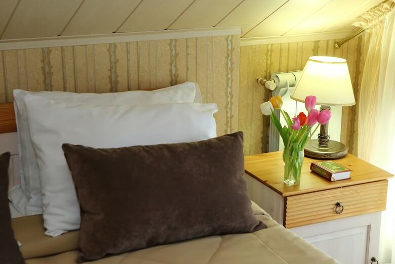 Hostal Nikolin Park Guest House