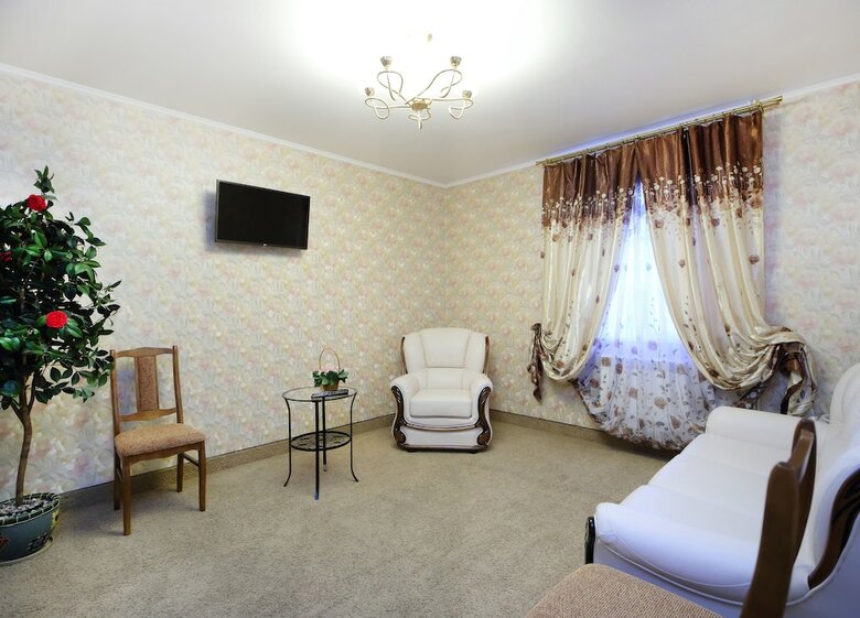 Hostal Nikolin Park Guest House
