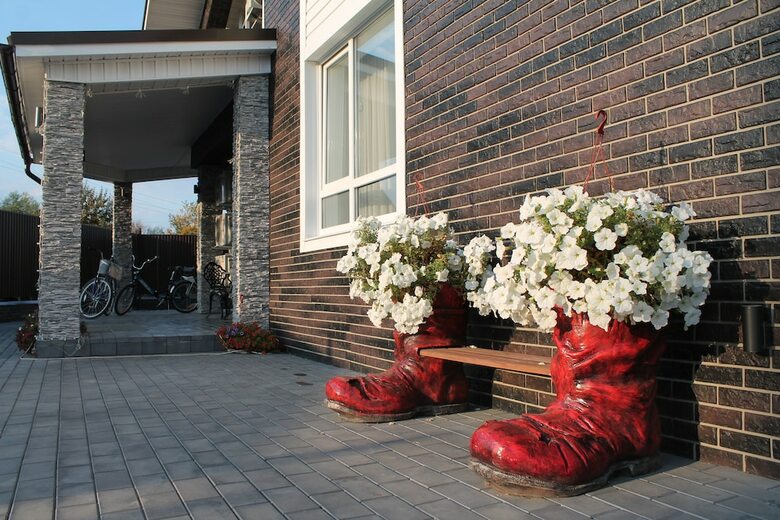 Hostal Nikolin Park Guest House