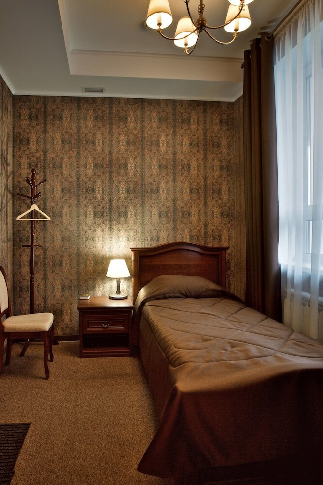 Hostal Nikolin Park Guest House