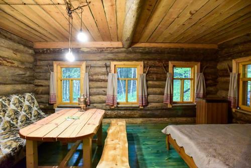 Hostal Holiday Home U Lyzhnika