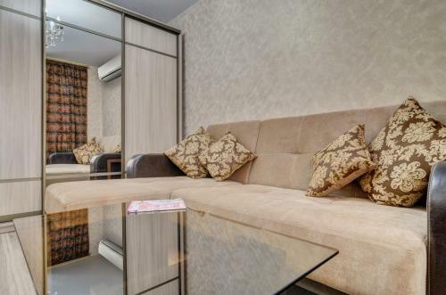 Apartment On Suvorova 165