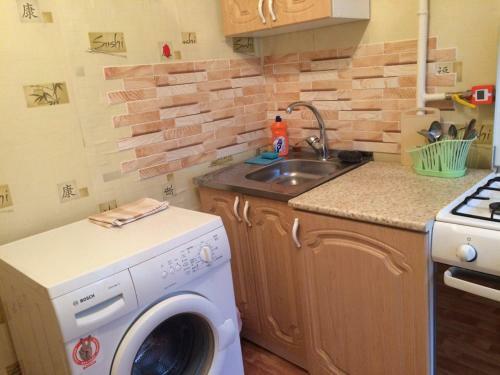 1-room Apartment Near Kristal