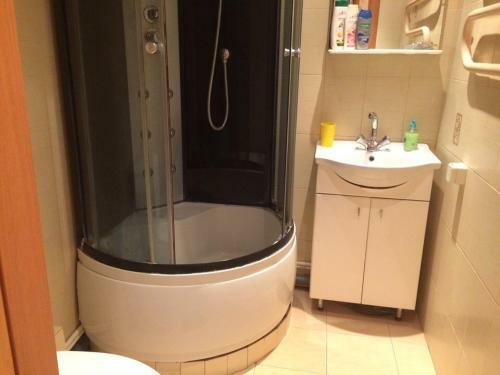 1-room Apartment Near Kristal