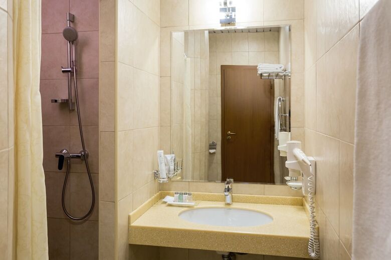 Cosmos Petrozavodsk Hotel