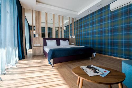 Frigate Hotel