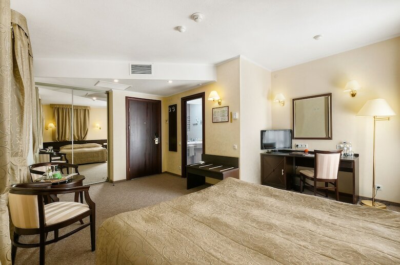 Old Estate Hotel & Spa