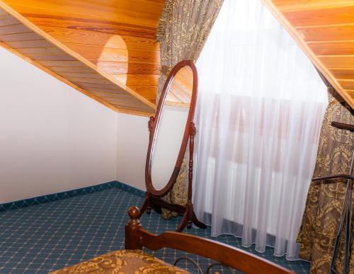Hotel 903