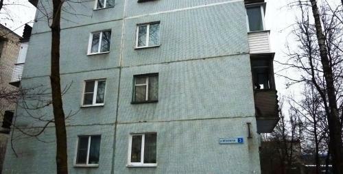 Apartment On Metallistov 3